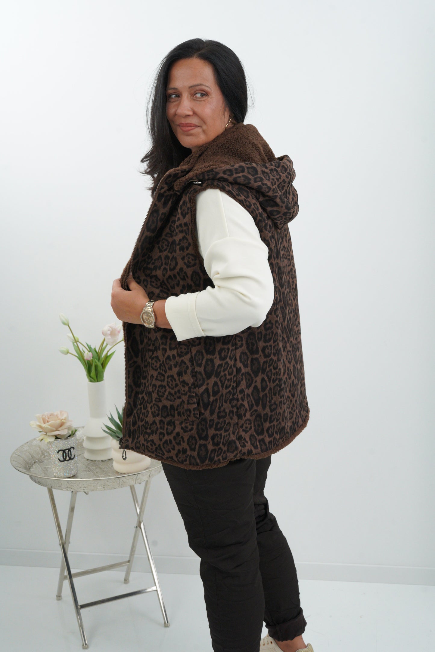 Stylische Wende-Fellweste in Schoko/Schwarz mit Leo-Design (40-48)
