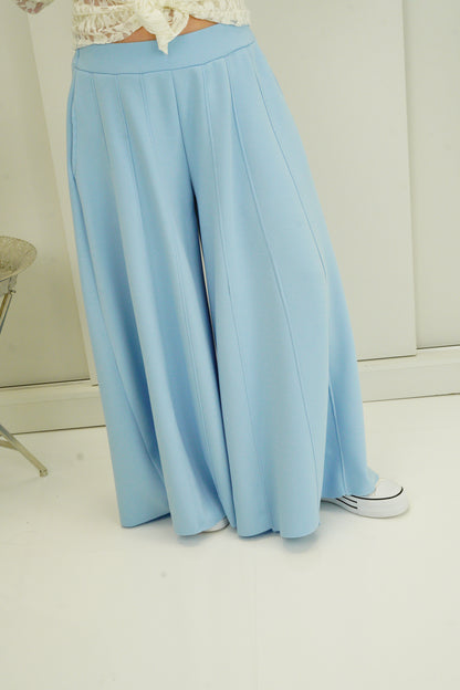 Palazzo Hose in Hellblau (38-42+)