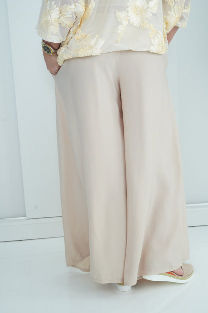 Hose in Beige (38-42)