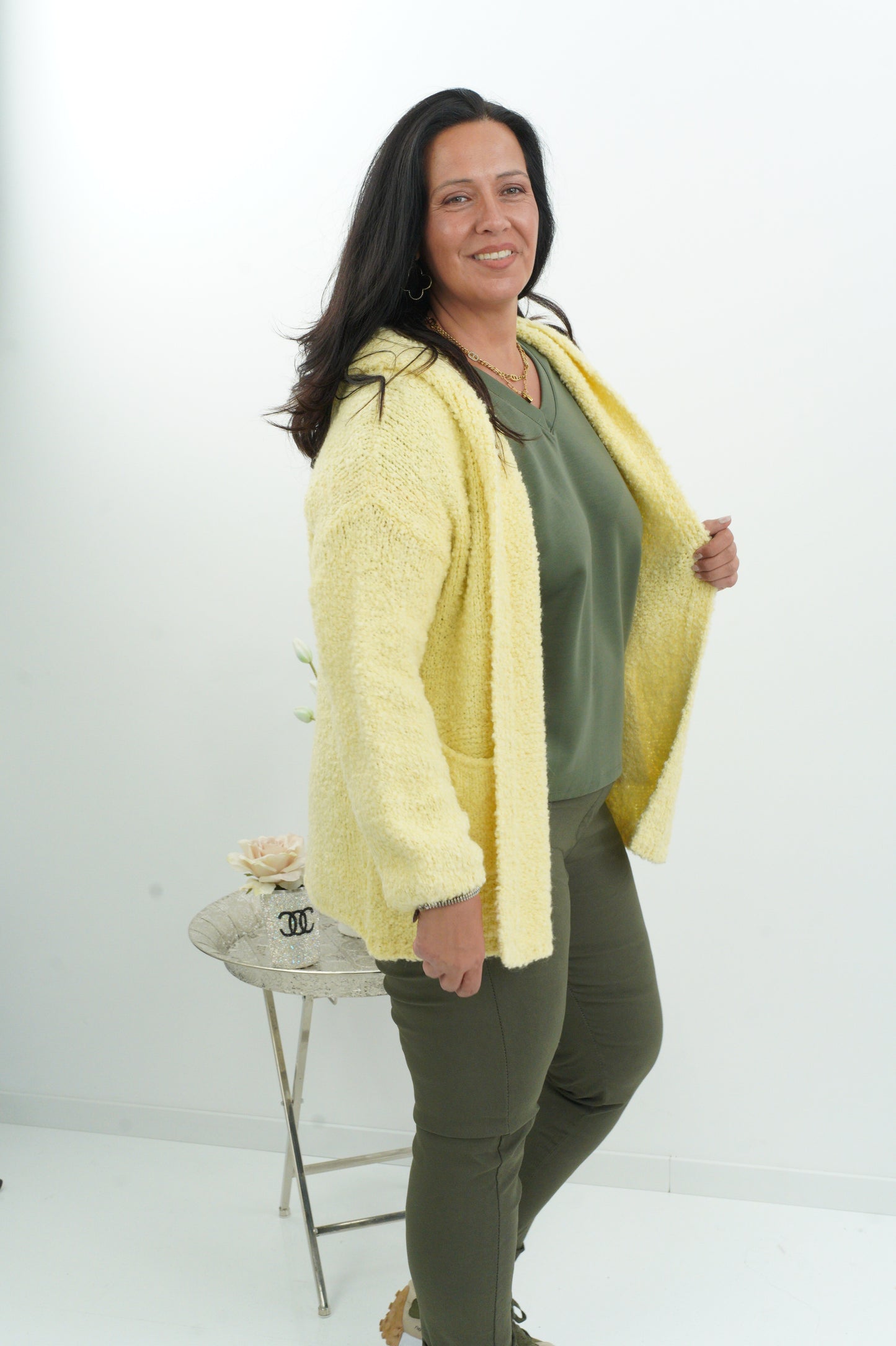 Kuschelige Strickjacke in sanftem Vanille (40-44)