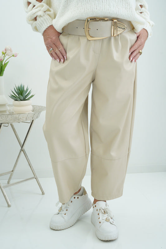 Kunstleder-Hose in elegantem Beige (38-42)