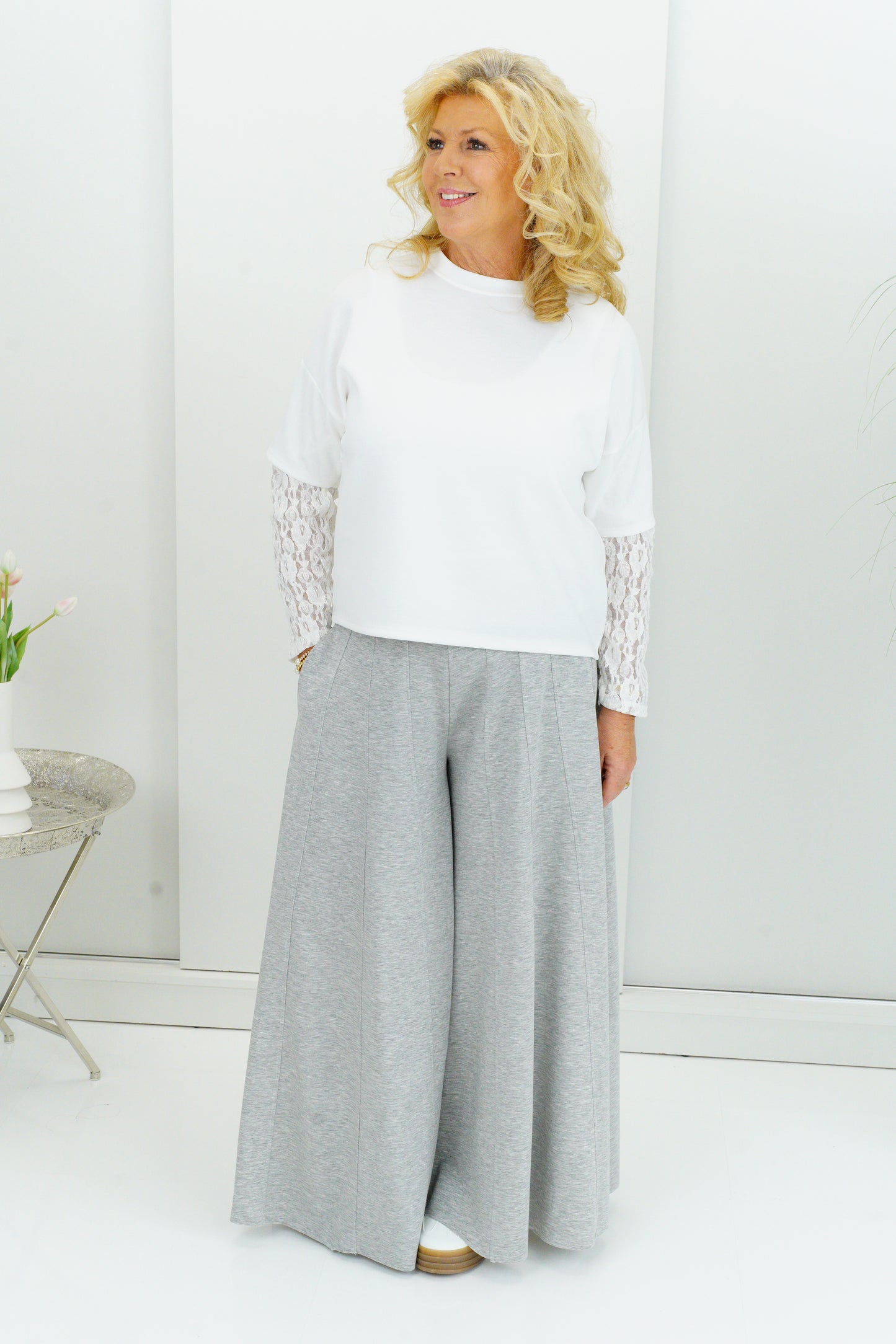 Sweatshirt in Weiß (38-42)