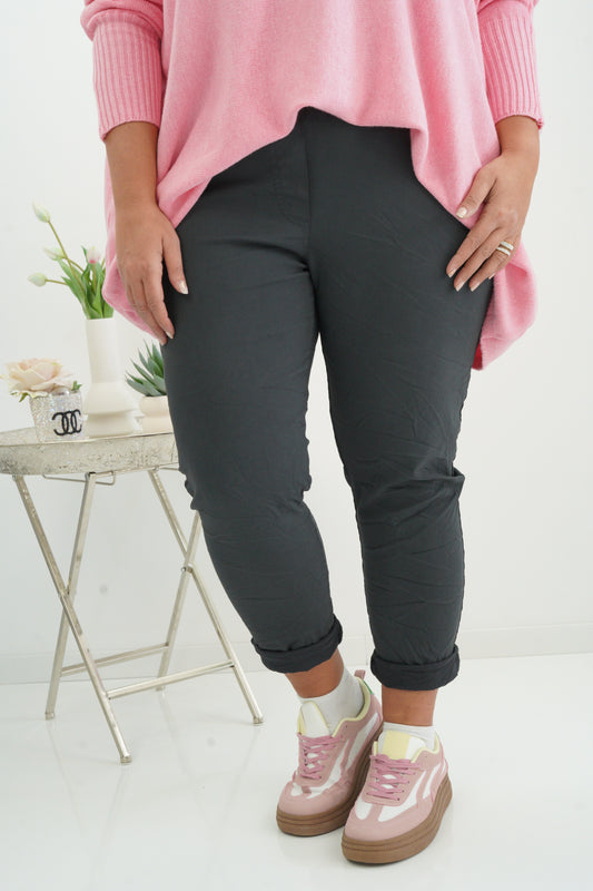 Lässige Joggpant in Anthrazit (42-46/48)