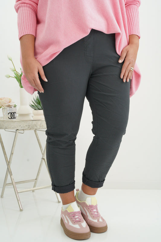Lässige Joggpant in Anthrazit (42-46/48)