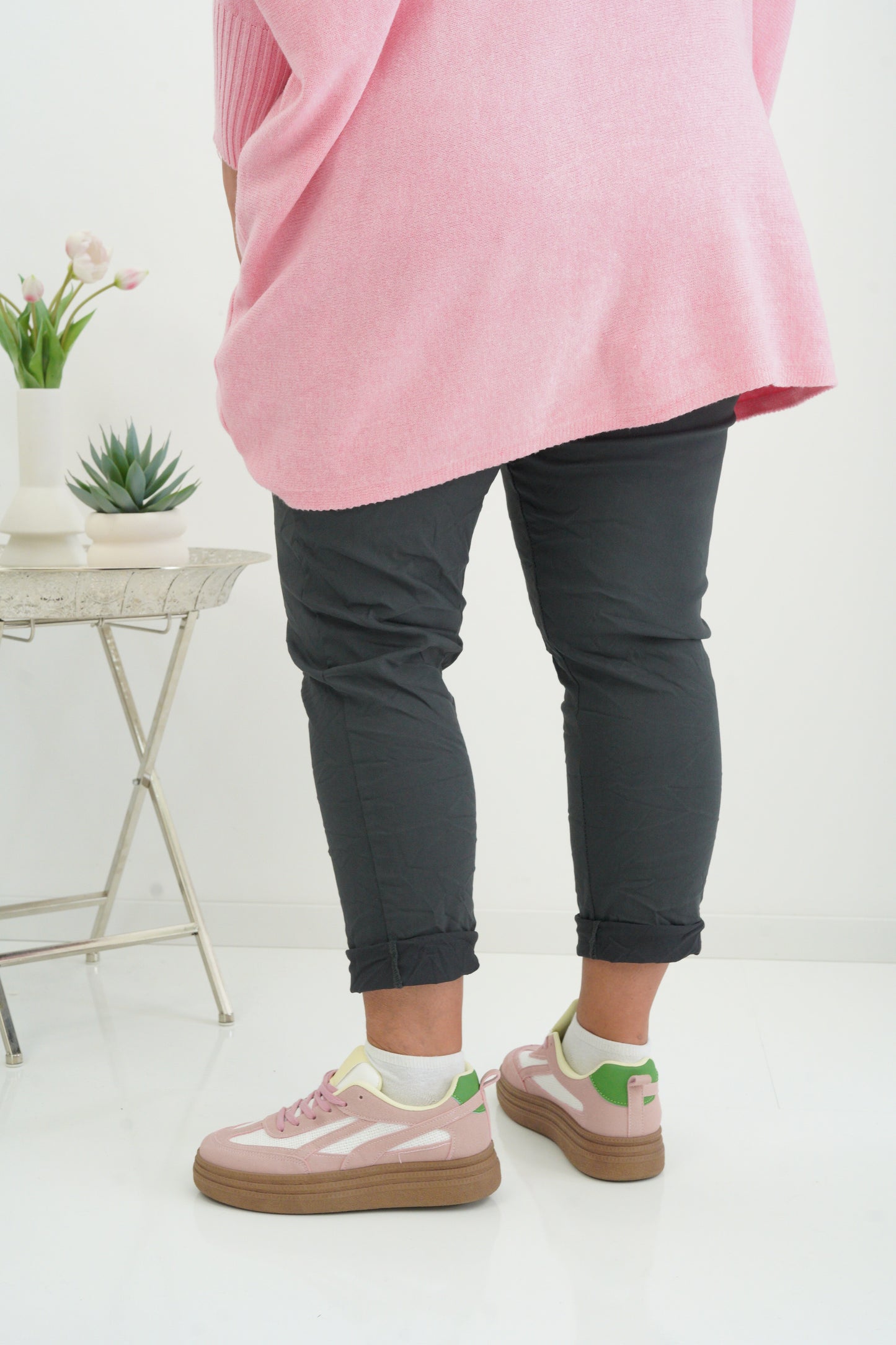 Lässige Joggpant in Anthrazit (42-46/48)