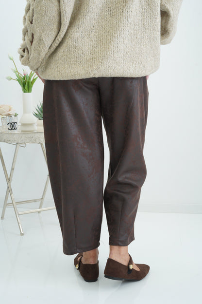 Stilvolle elegante Hose in Chocolate (38-42)