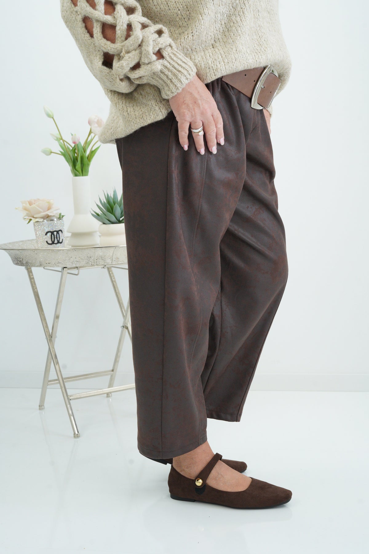 Stilvolle elegante Hose in Chocolate (38-42)