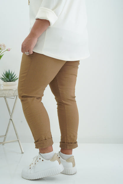 Lässige Joggpant in Camel (42-46+)