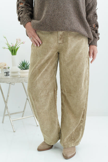 Modische Cordhose (30-42)  Gr XL.