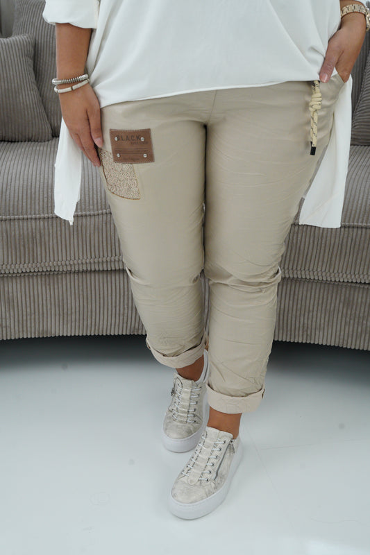 Lederimitat Joggpant in Beige  (40-44)