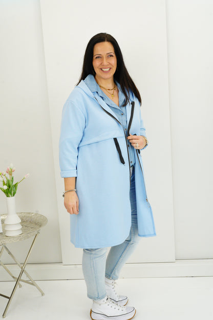 Jacke in Hellblau (42-44+)