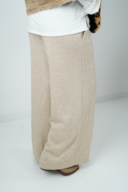 Strickmarlene Hose in Beige (38-42)