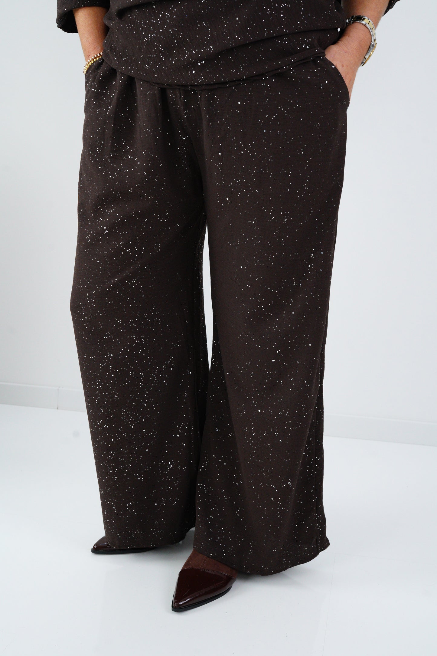 Marlene Hose in Chocolate (38-42+)