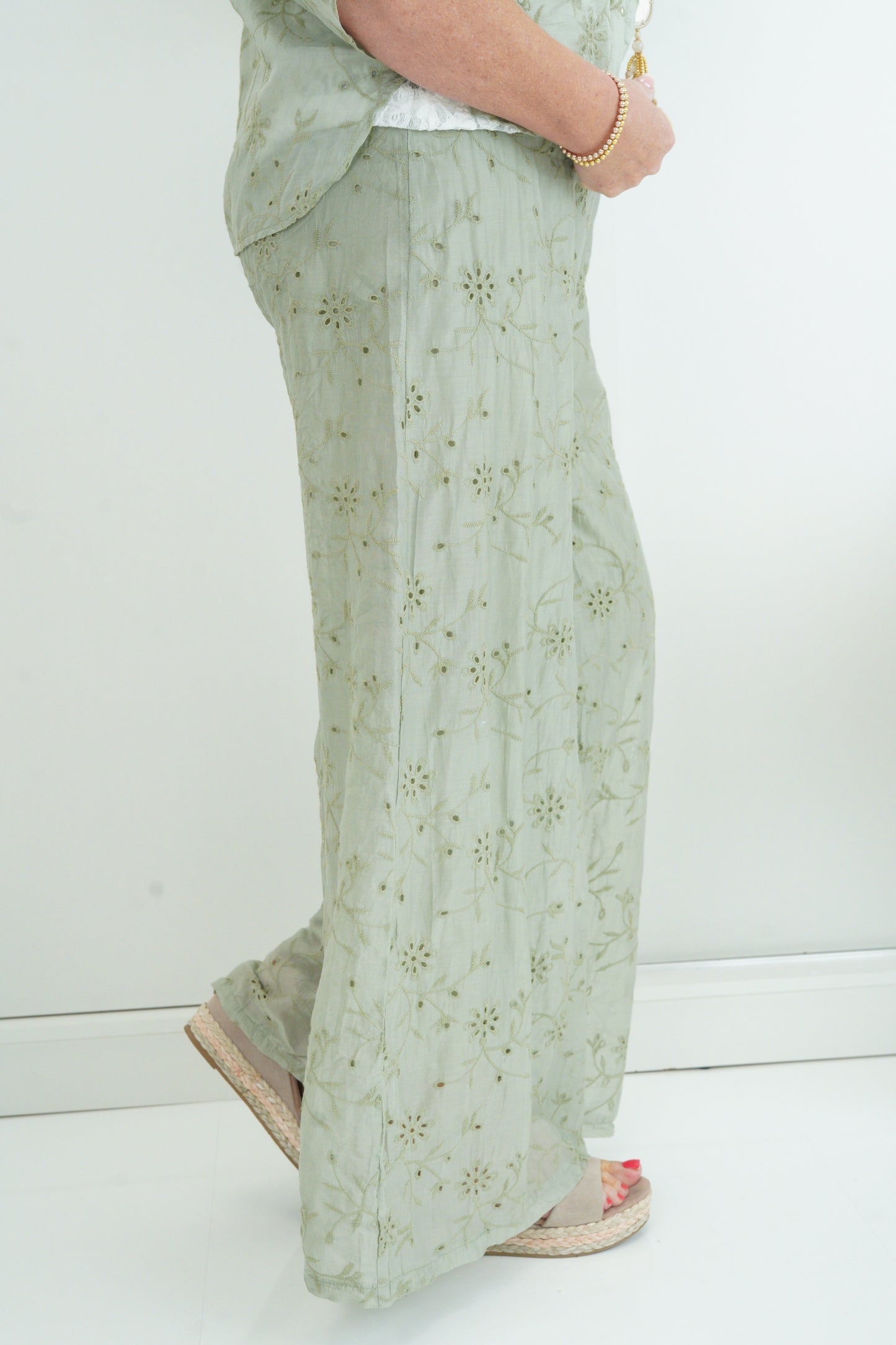 Hose in Khaki (36-42)