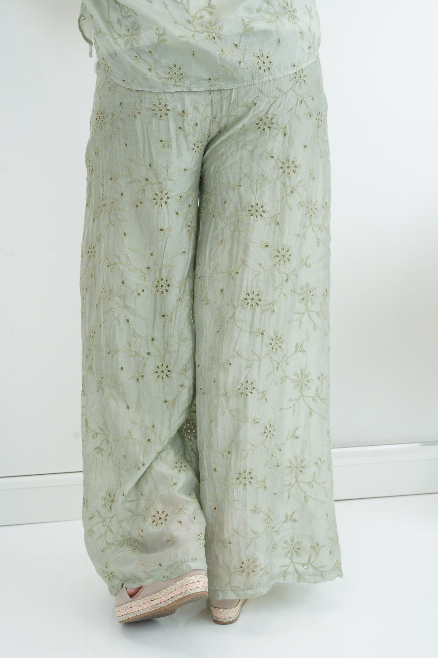 Hose in Khaki (36-42)