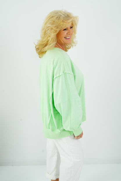Sweatshirt in Pistazie (38-48) Oversize
