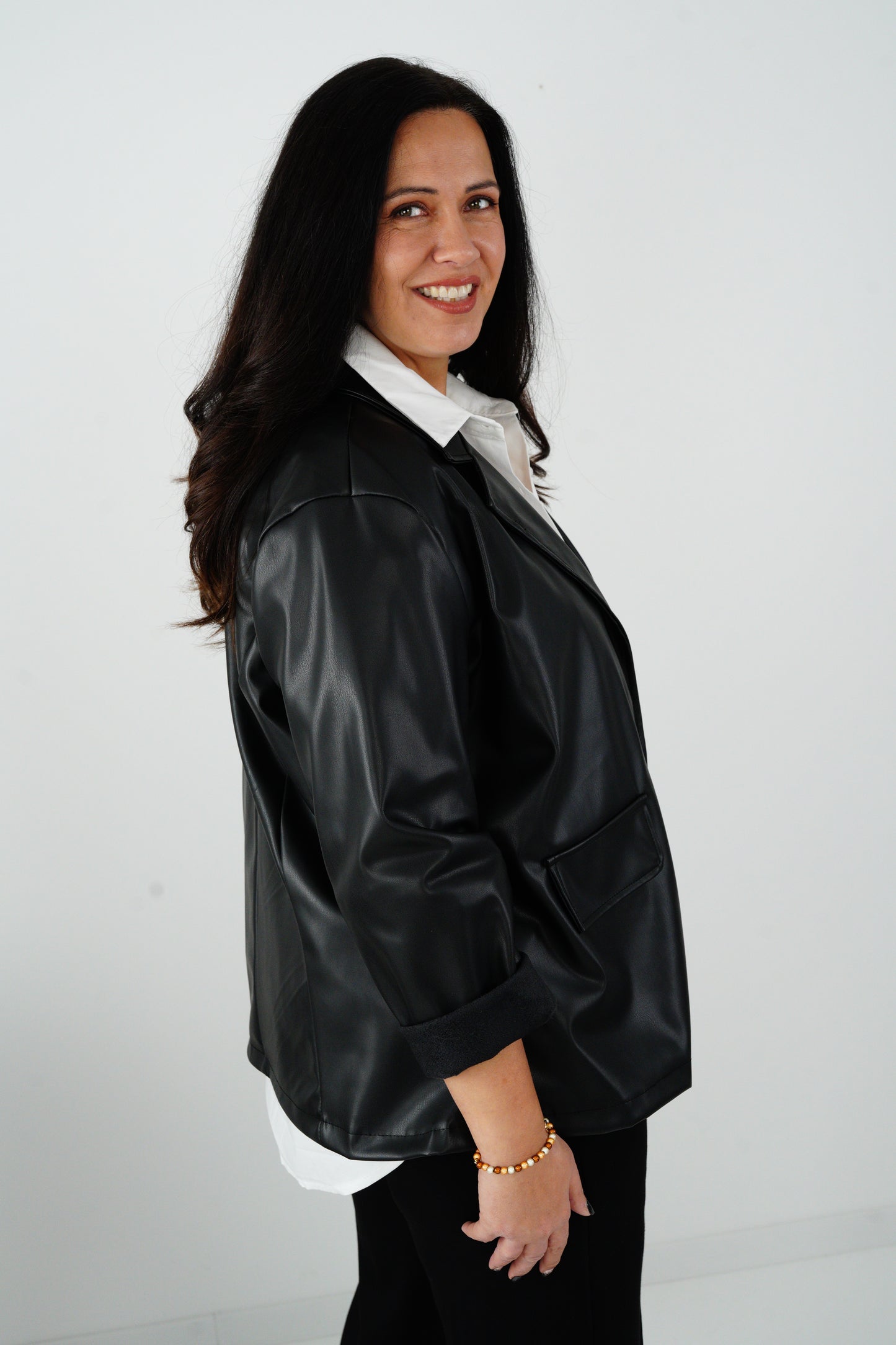 Kunstleder Blazer in Schwarz  (42-44)