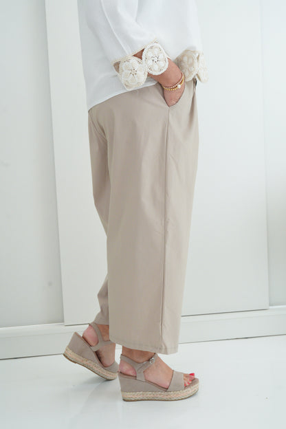 Hose in Beige (38-44+)