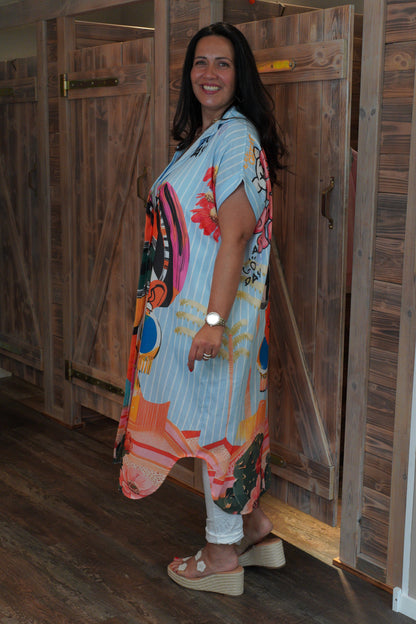 Kleid in Hellblau mit Motiv Frau (40-46)