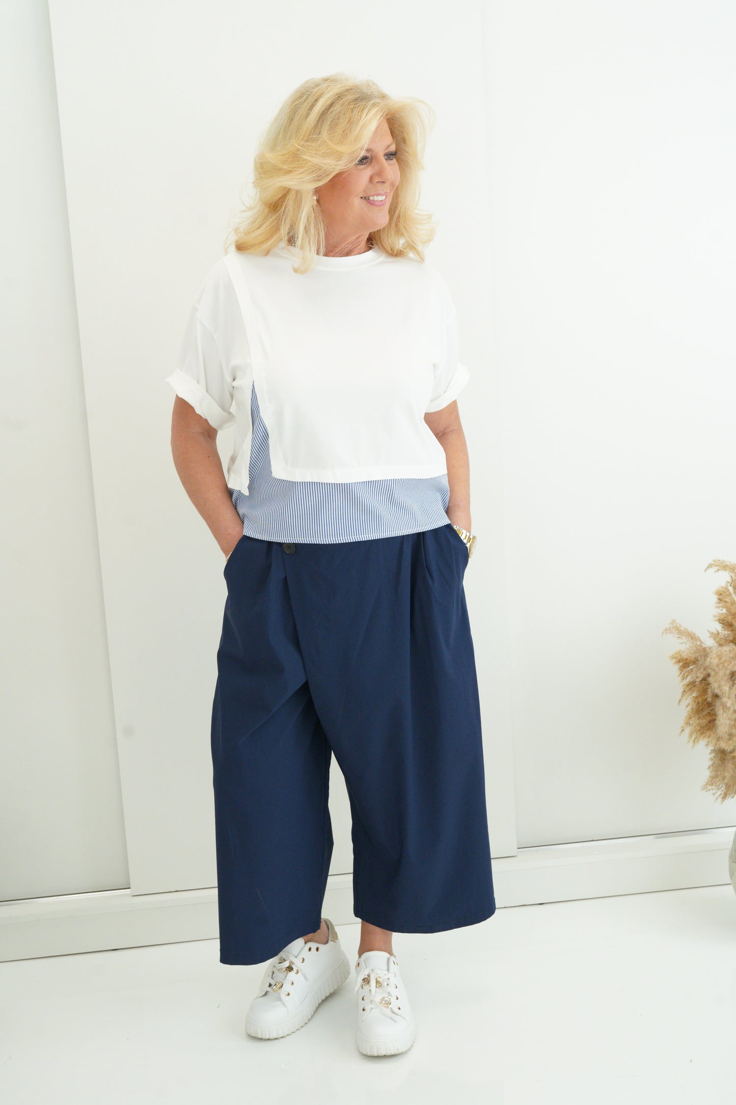T-Shirt in Weiß/Blau (38-42+)