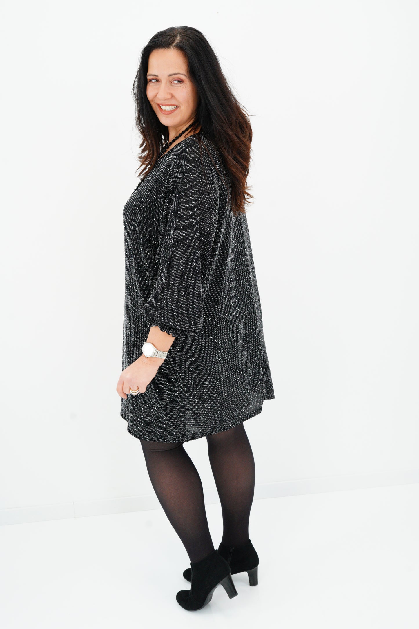 Kleid in Schwarz (40-44+)