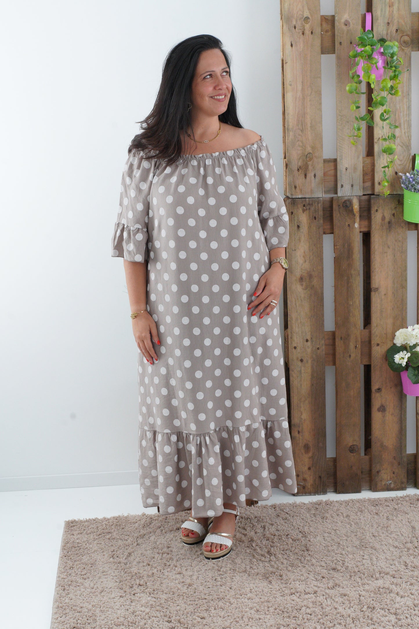 Kleid in Taupe-Weiß (40-44+)