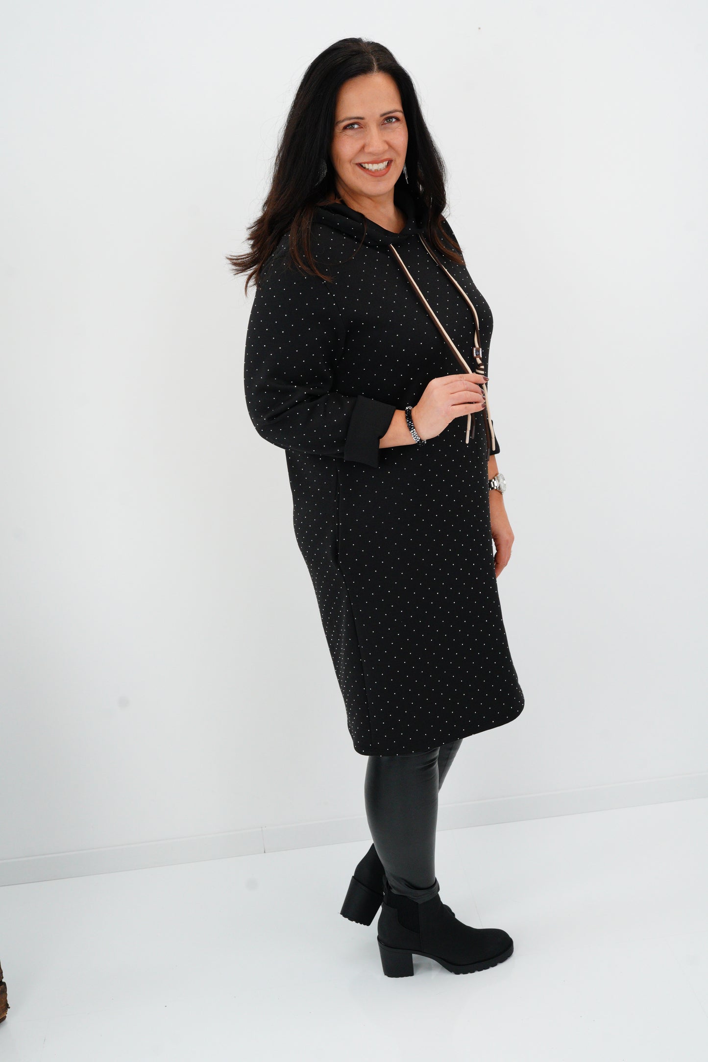 Kleid in Schwarz (40-44)