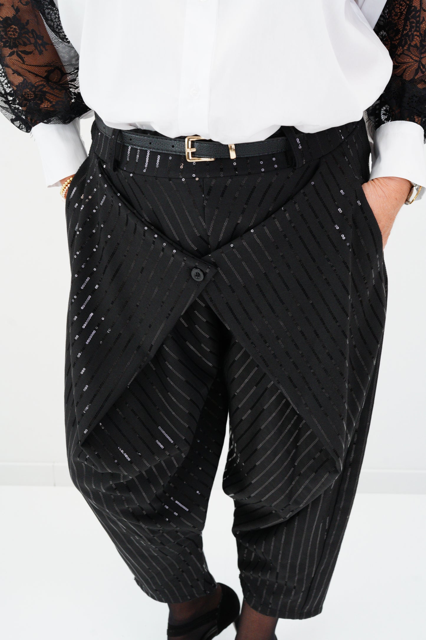 Hose in Schwarz (38-42)