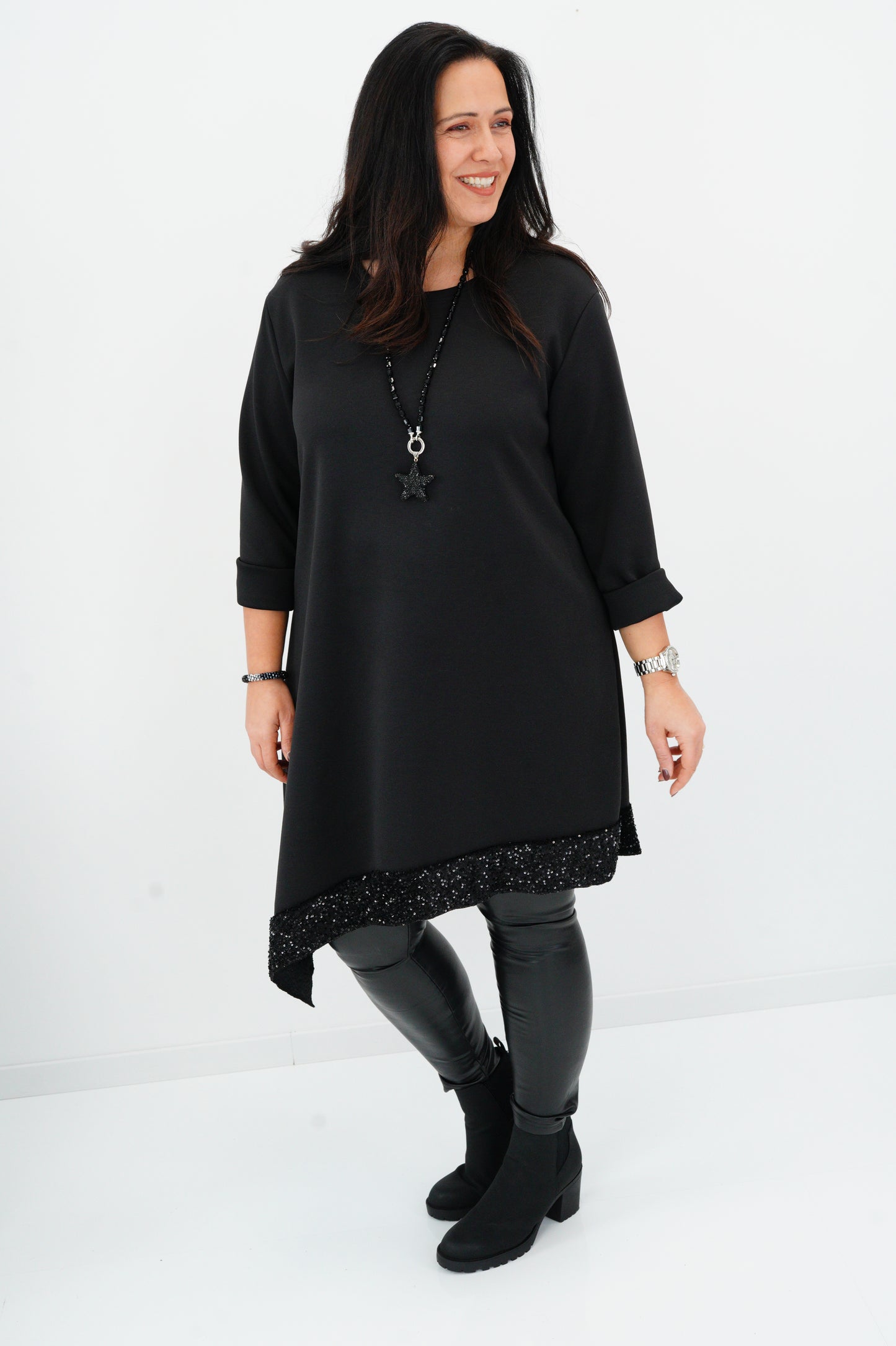 Kleid in Schwarz (40-44)