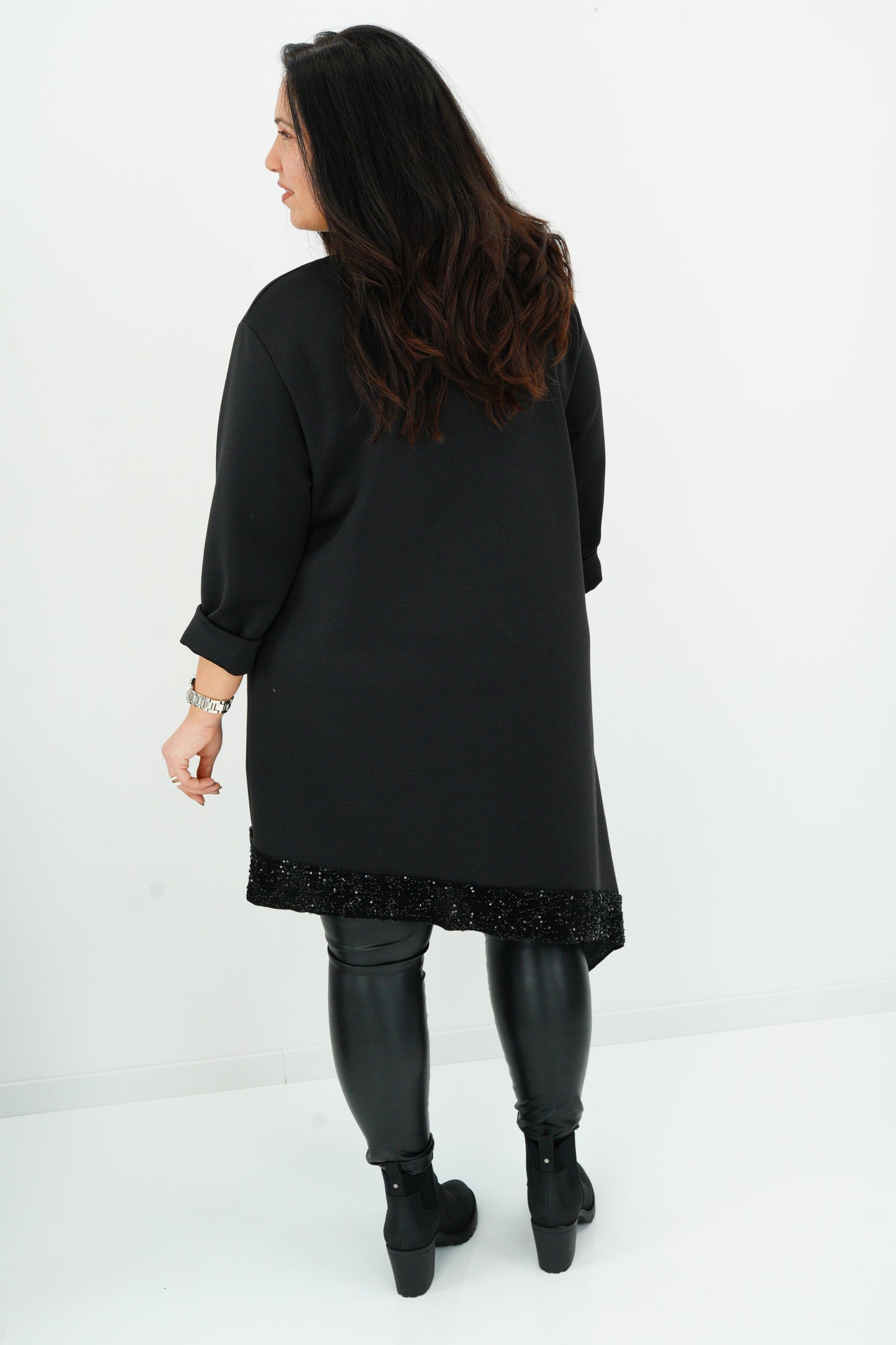 Kleid in Schwarz (40-44)