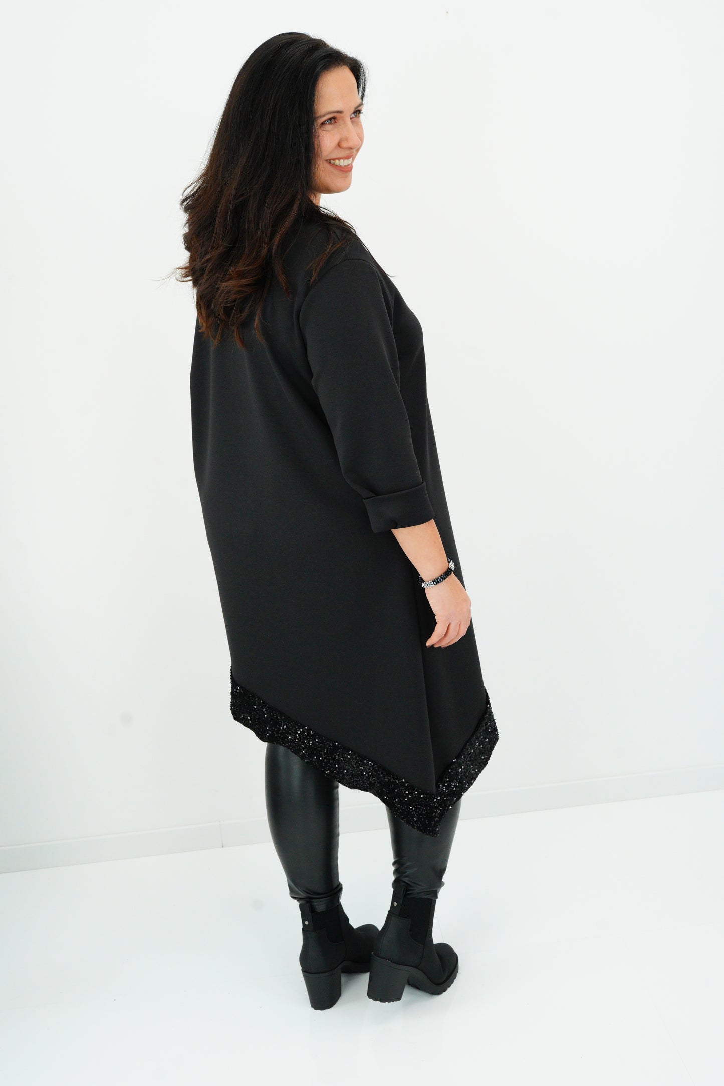 Kleid in Schwarz (40-44)