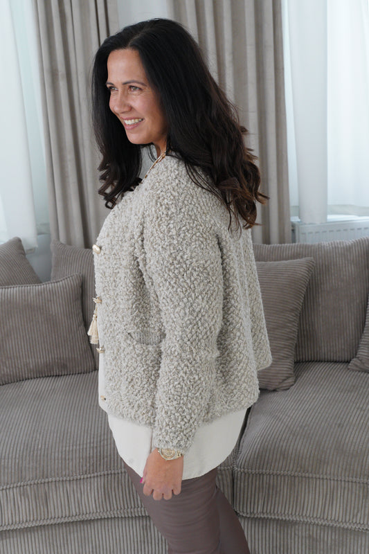 Stickjacke in Beige (38-44)