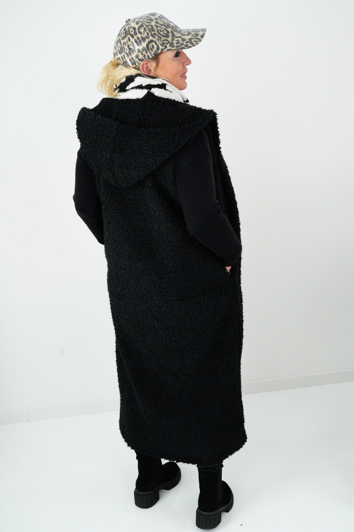 Plüsch Weste in Schwarz (40-44)