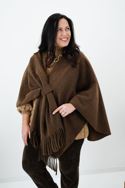 Poncho in Chocolate ( One-Size)