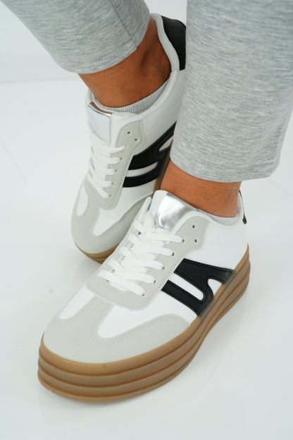 Sneaker in Weiß-Schwarz (36-41)