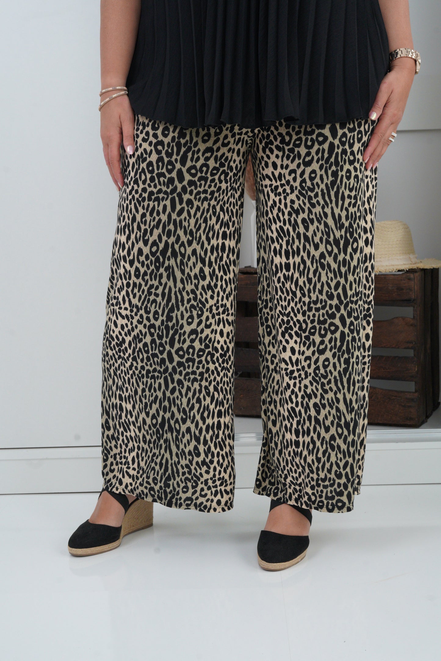 Hose in Leo (38-42)