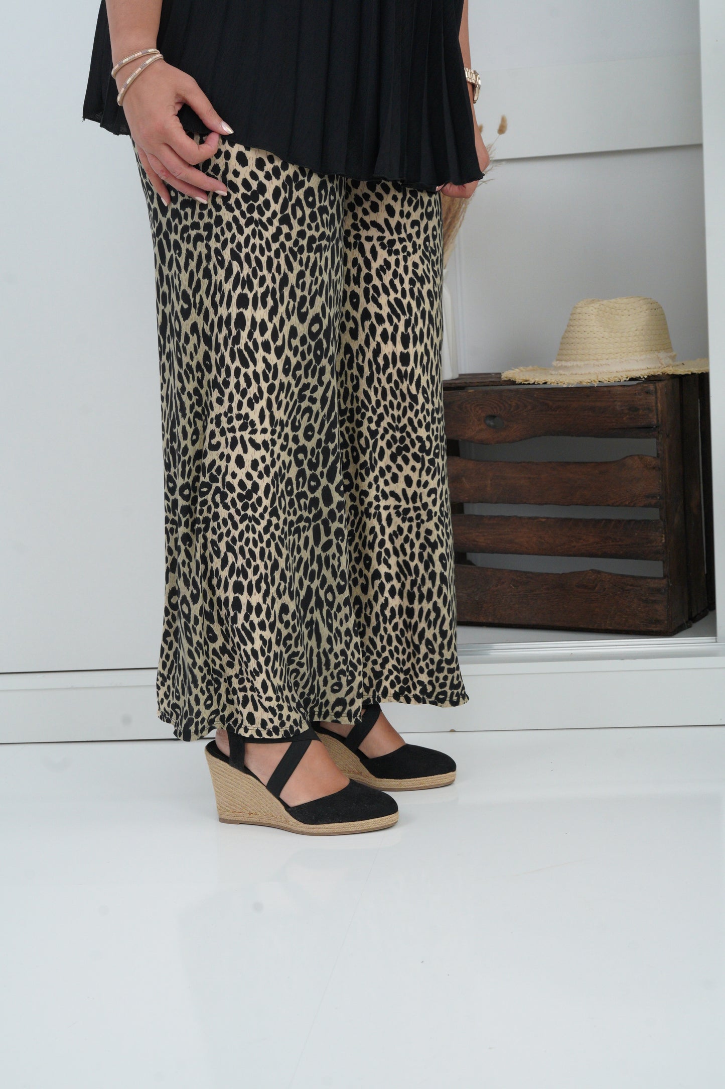 Hose in Leo (38-42)