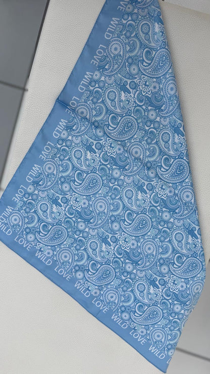 Schal Viereck-Tuch in Hellblau/Weiß