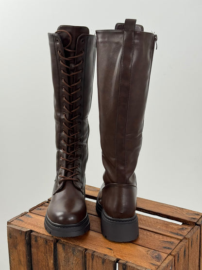 Moderner hoher Schnürstiefel in edlem Braun (36,37,38,39,40,41)