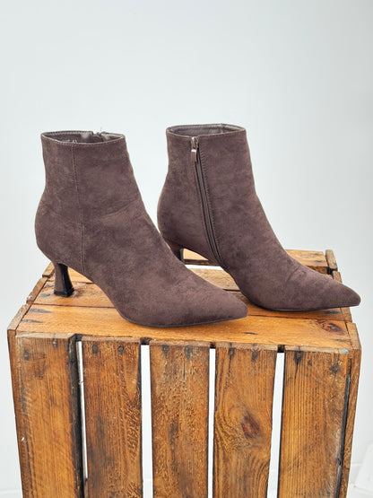 Elegante Stiefelette in edlem Braun (36,37,38,39,40,41)