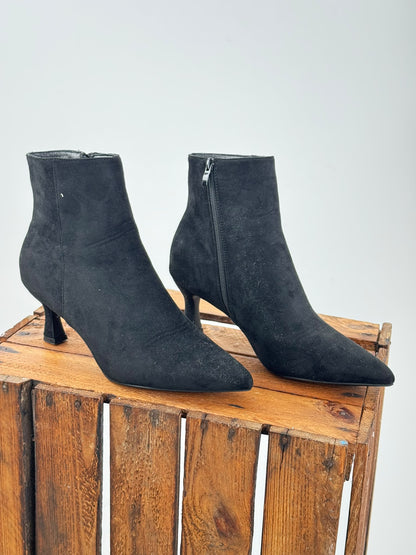 Elegante Stiefelette in Schwarz  (36,37,38,39,40,41)