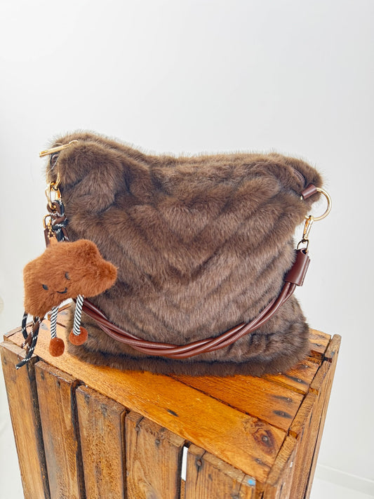 Stilvolle Kunstfelltasche in warmem Braun mit flauschiger Optik