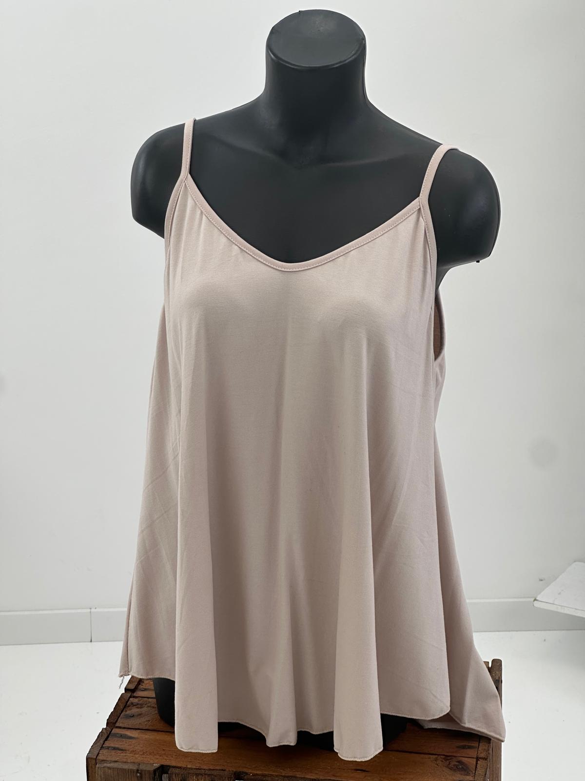 Top in sanftem Beige (38-44)