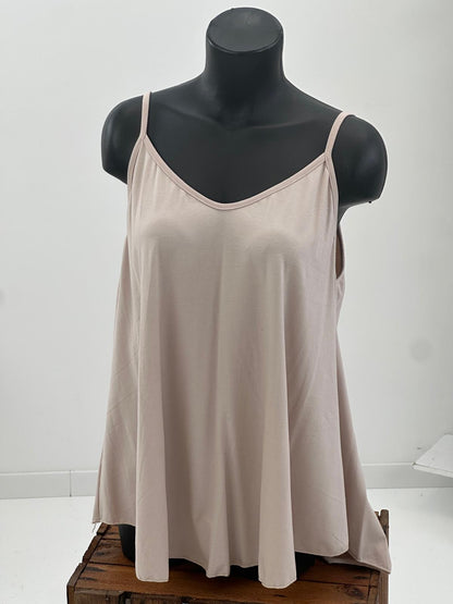 Top in sanftem Beige (38-44)