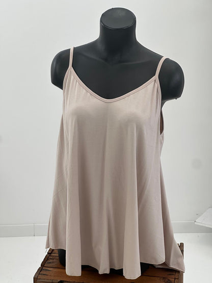 Top in sanftem Beige (38-44)