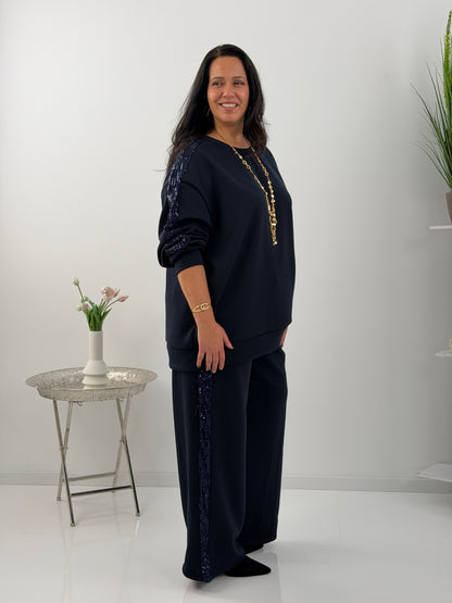 Zweiteiliger Anzug in edlem Marineblau mit funkelnden Details (42-46)
