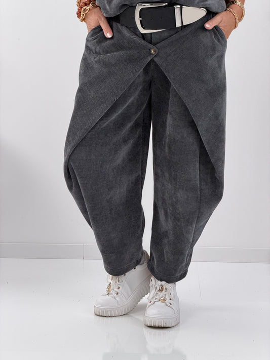 Graue Hose mit bequemem Gummizugbund und lässigem Überwurfdetail (38-42)