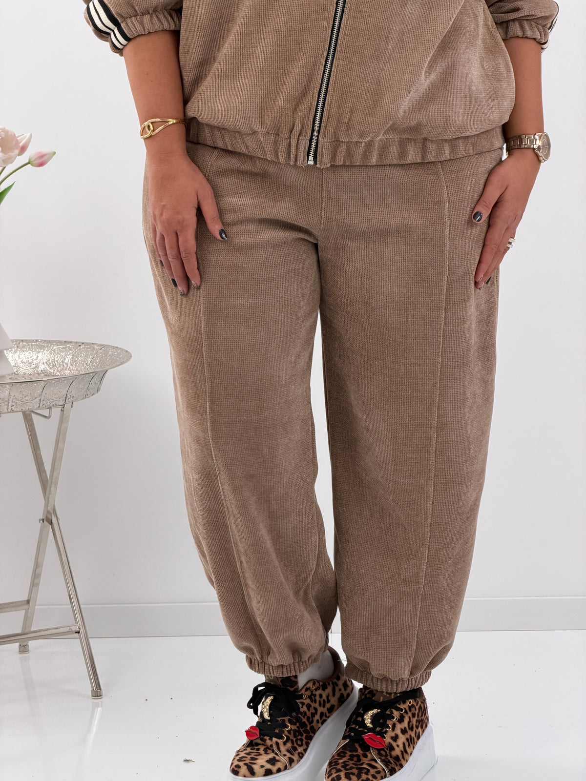Pumphose in Camel mit lässiger, lockerer Silhouette (40-44)