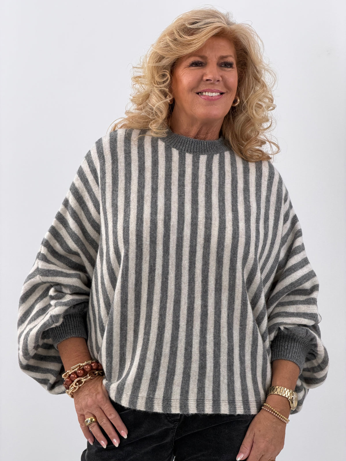 Pullover in edlem Grau (38-42)