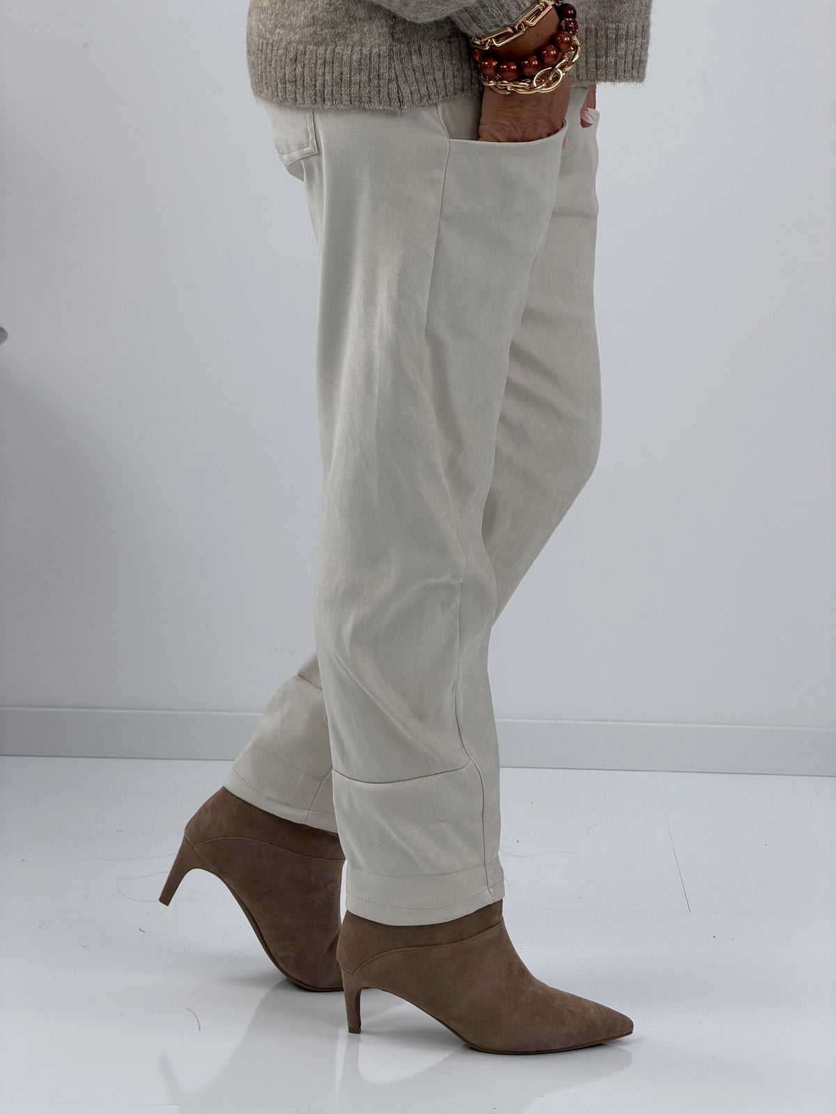 Hose in sanftem Beige (38-42)
